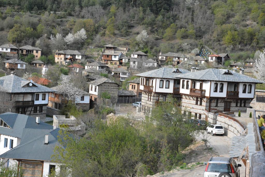 Leshtenski Perli Hotel Exterior photo