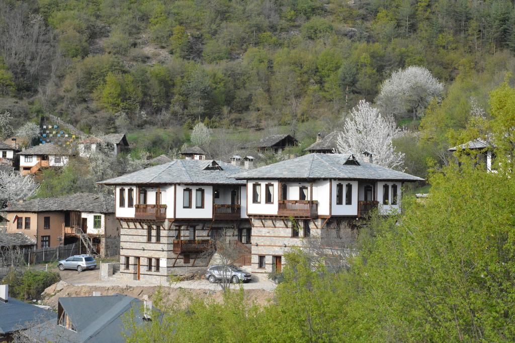 Leshtenski Perli Hotel Exterior photo